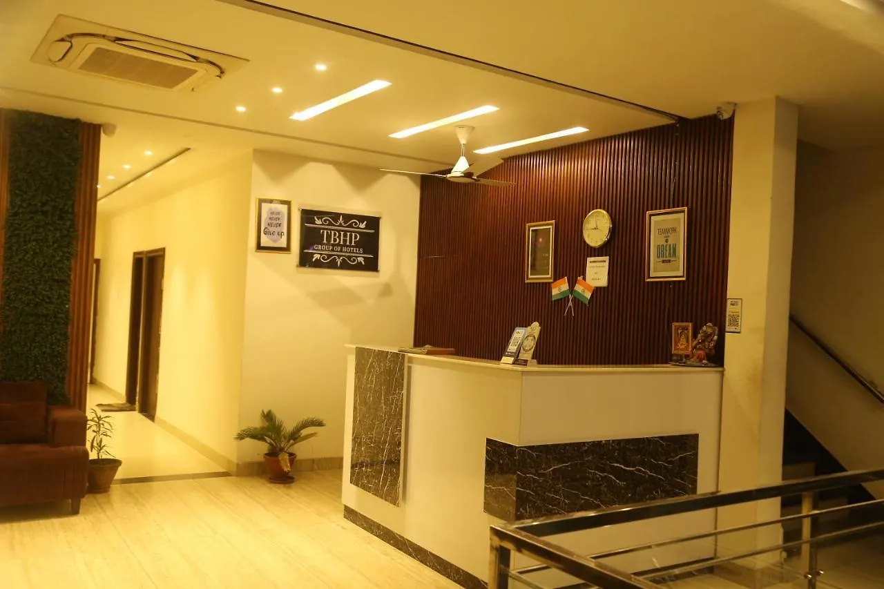 ***  Kd Residency Hotel Zirakpur India