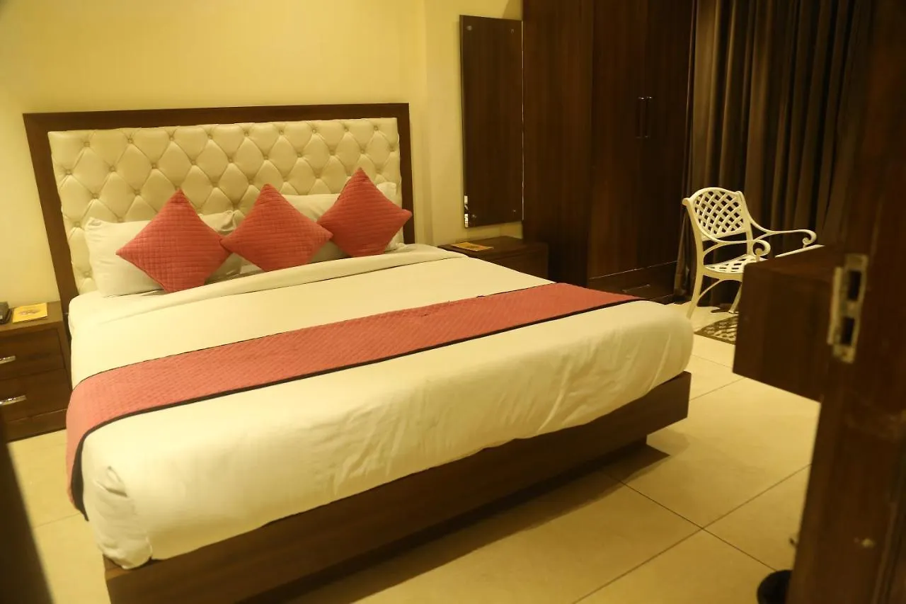 Kd Residency Hotel Zirakpur